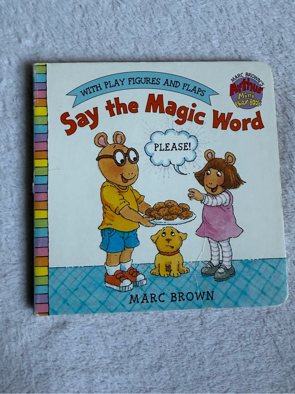 Arthur: Say the Magic Word Board Book by Marc Brown - White/Cream Cover